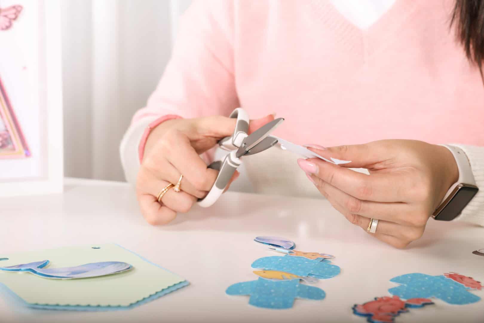 Descubra o Mundo da Papelaria Personalizada com os Nossos Cursos Exclusivos! Mergulhe na criatividade e na inovação com os nossos cursos de Papelaria Personalizada, especialmente desenhados para transformar a sua paixão em profissão.
