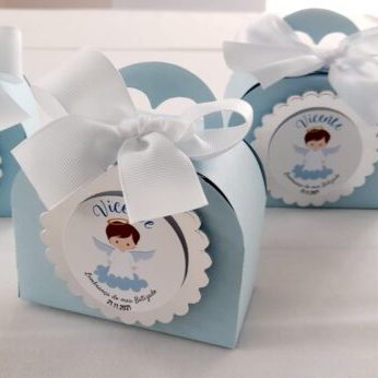 Caixas de lembranças de batizado personalizadas com nome